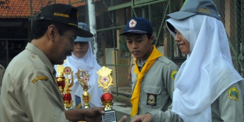 Berita PMR Berkibar di Banyu Biru SMK Negeri 1 Purwosari