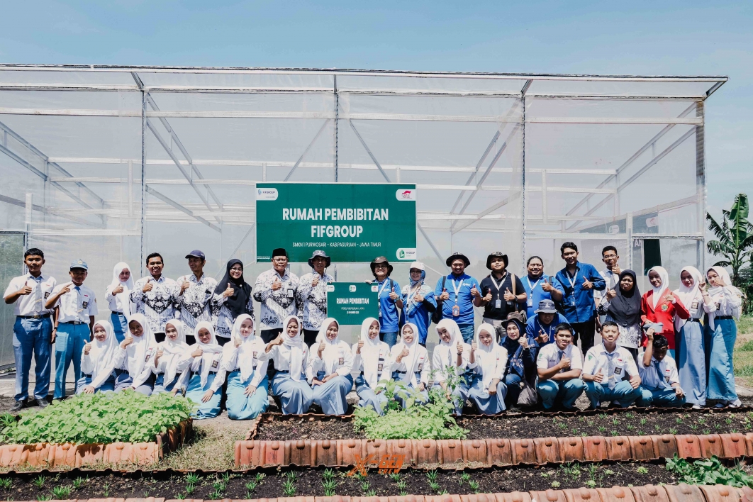 FIFGROUP Cabang Kabupaten Pasuruan II dan SMKN 1 Purwosari Bangun Rumah Pembibitan SMK Negeri 1 Purwosari